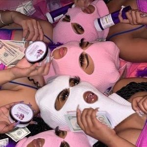 Meet your Posher, Lazmay